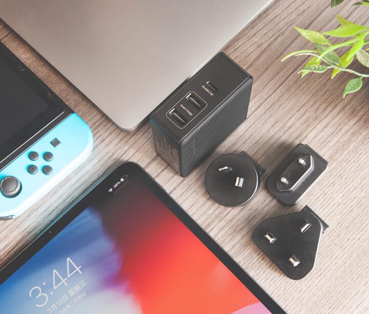Adam Elements Omnia P7 Wall Charger with USB-C & USB-A 12 month warranty applies Adam Elements