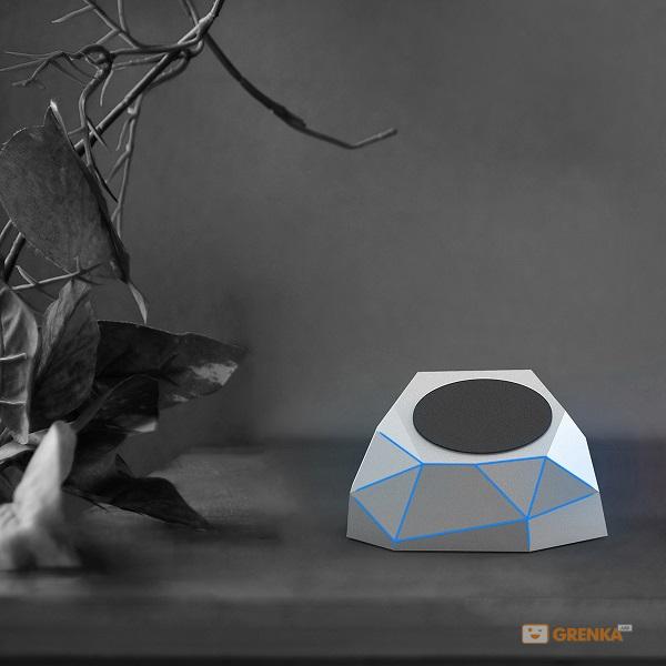 Xoopar GEO Wireless Charging Dock : Silver 12 month warranty applies Tech Outlet