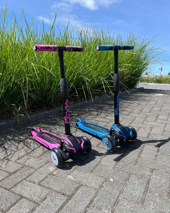 Madd Gear Kick Zinger 3 Wheel Scooter Scooter Madd Gear 