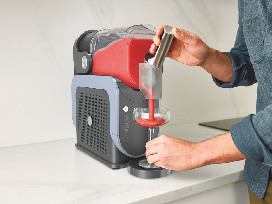 Ninja SLUSHi ™ Professional Frozen Drink Maker Ice Maker/Slushie Ninja 